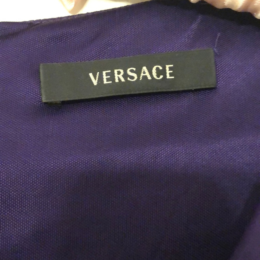 authentic Versace - Picture 3 of 4